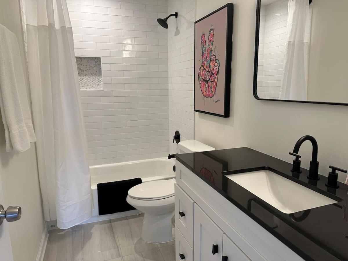 Vine City Home - Duplex - 3 Mins From Gwcc & Mercedes- Benz Stadium Atlanta Exterior photo